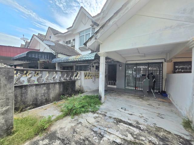 RUMAH TERES DUA TINGKAT PELINDUNG 1 KUANTAn 1