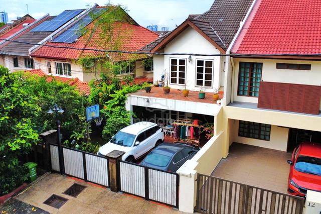 EndLot Facing Open‼️ Extra Side land 10feet🔥 2 Storey Terrace TTDI KL 1
