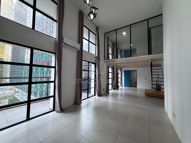 Empire City, Colonial Loft 1