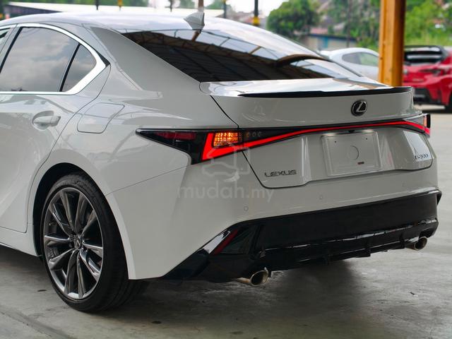 2022 Lexus IS300 2.0 F-SPORT - 5