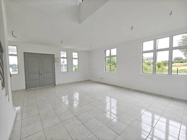 [FREEHOLD] Cheng Setia, Double storey terrace, corner lot 5
