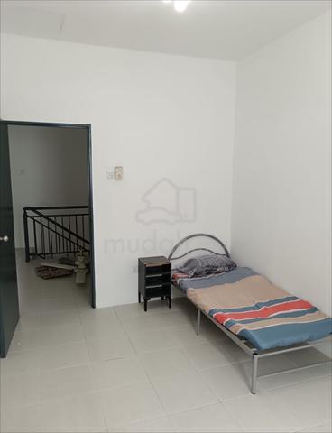 Double Storey For Rent Taman Scientex, Jasin Melaka 5