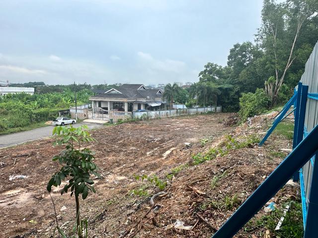 Taman ramal suria,Kajang,sebaris food vallet,food court,Gmart,D'Prisma 3