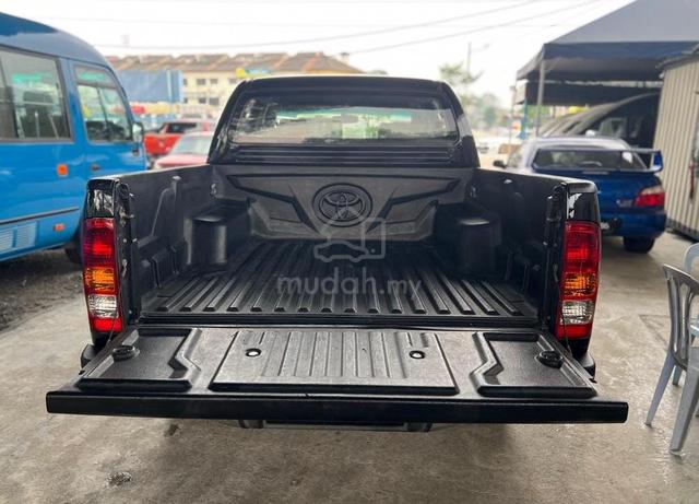 Toyota HILUX D.CAB 2.5 (A) - 5