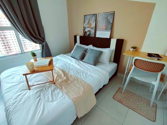 Bayan Baru/Lepas @ Beautiful Medium Room for rent 1