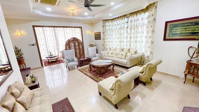 CORNER LOT 1.5 Storey Bungalow Jalan Pekaka Seksyen 8 Kota Damansara 1