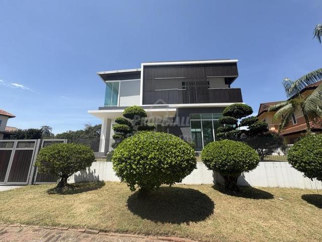 Double Storey Bungalow House Jalan Menara Bukit Jelutong For Sale 1
