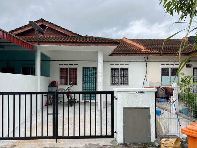 Taman Banting Baru, Single Storey Terrace House Booking 1K For Sale 1