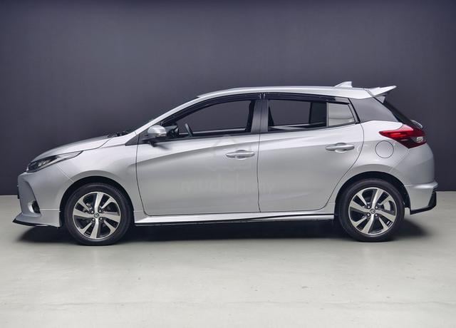 Ori-57K KM 2021 Toyota YARIS 1.5 E FSH Facelift - 5