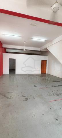 Bandar Tasik Kesuma Berenang Semenyih, Ground floor shop 1