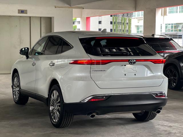 GRADE 5A|2025 Toyota HARRIER Z *PANROOF - 2