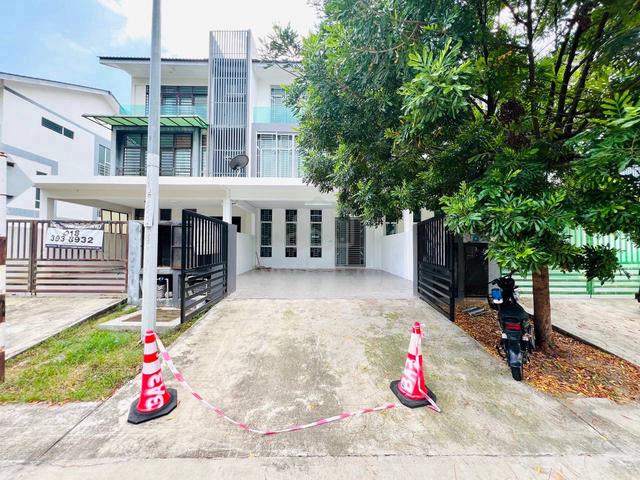 BELOW MV + FULL LOAN🔥 SEKSYEN 7 BANGI AVENUE 3 Storey Terrace 1