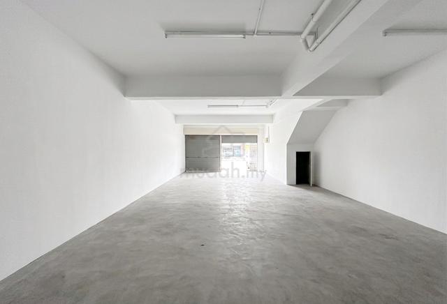 Ground Floor Shop | Bandar Teknologi Kajang | Newly Renovated 22x75 1