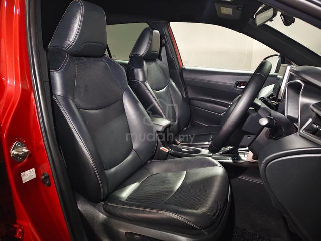 2022 Toyota Corolla Cross 1.8 V F/Service Like New - 5