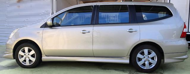 2012 Nissan GRAND LIVINA 1.8 CLASSIC/COMFORT (A) - 2
