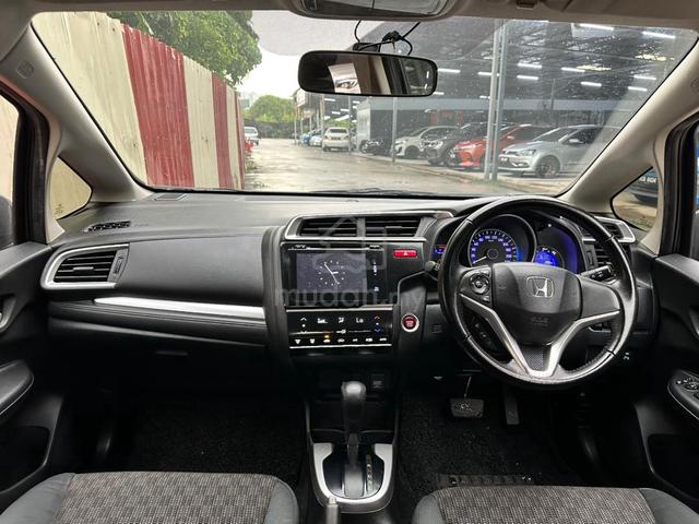 2016 Honda JAZZ 1.5 V (A) - 4