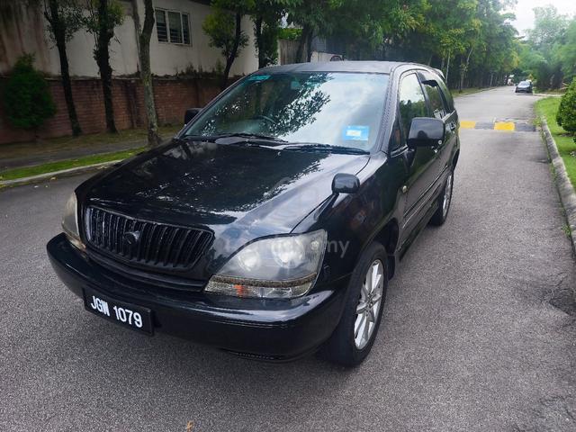 DIRECT OWNER (Negotiable) Toyota Harrier 3.0 V6 A - 3