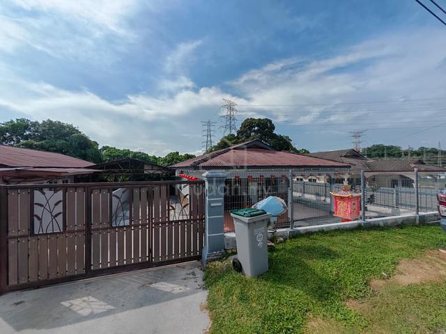 BelowMarketValue! Freehold Single Storey Bungalow Taman Jaya Alorgajah 1