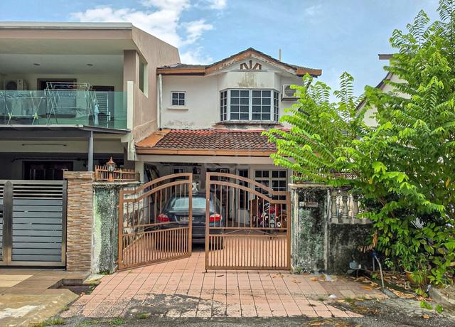 ENDLOT RENOVATED Double Storey Terrace House Bandar Baru Ampang 1