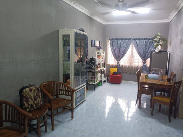 Pangsapuri Laksamana 1