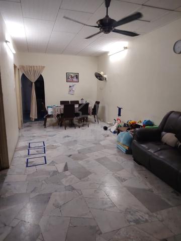 single storey landed terrace house at Taman Menara Maju near Sentosa 1