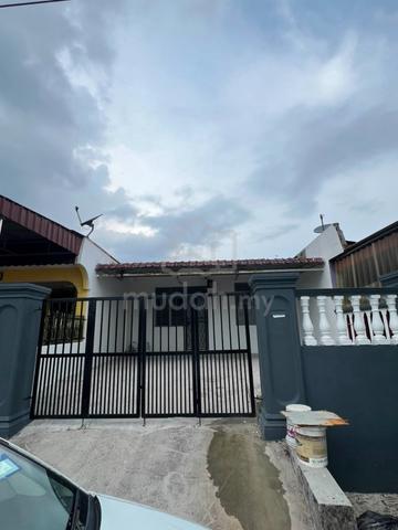 Jln Bakawali @ Johor Jaya 1Storey Brand New Renovate with Tabletop 1