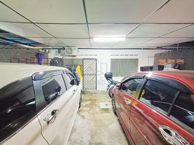 Booking RM1000 Renovated Teres Setingkat Telok Panglima Garang 1
