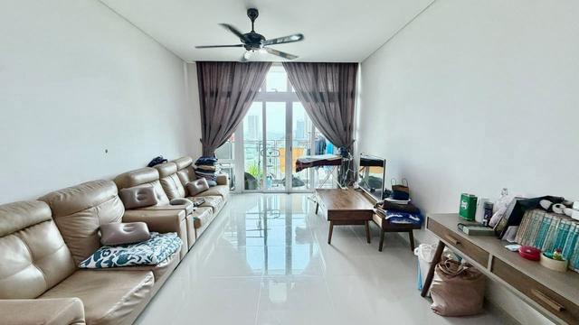 One Medini 1