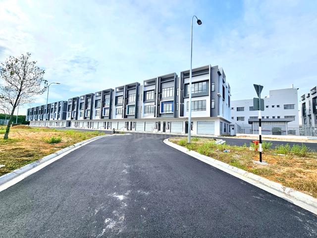 Emerald 3 @ Austin Crest Business Park Ground Floor For Rent 1