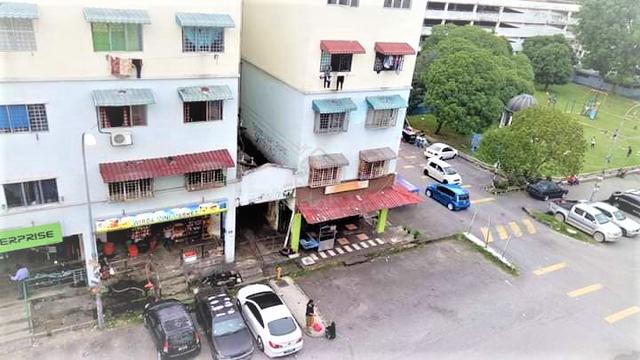 Putra Raya Apartment 1