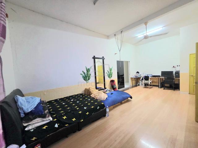 Rumah Banglo | Private Swimming Pool | 6 Bilik 4