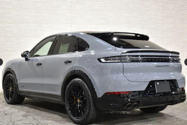 2025 Porsche CAYENNE COUPE GTS PANROOF BOSE 8K 5A - 2