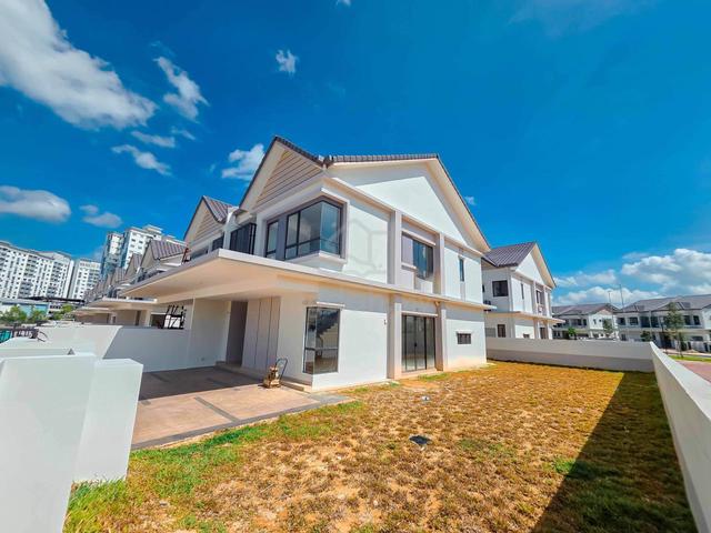 CORNER FACING OPEN Double Storey Semi D Sejati Lakeside 2 Cyberjaya 1