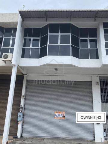 1.5STOREY light industry/warehouse BUKIT TENGAH IKS 2860sqft For Rent 1