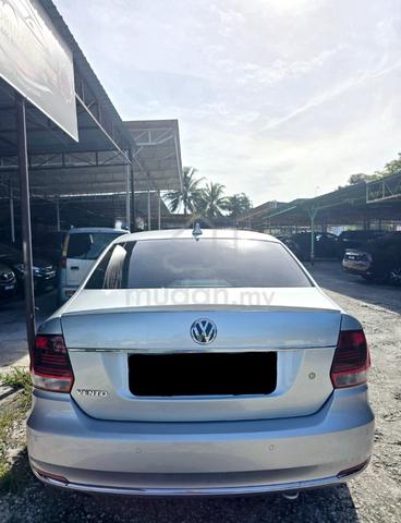 2017 Volkswagen VENTO 1.6 (A) FULL LOAN - 4