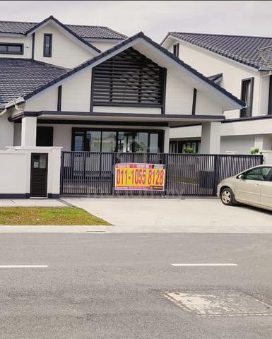 Elmina @ Hevea 2 Storey Semi D with 5 Rooms and 6 Baths For Rent. 1
