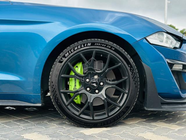 | 2018 Ford Mustange Ecoboost Auto | - 3