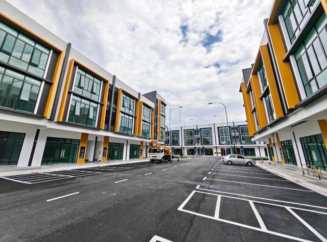 permas jaya permas avenue 2 shoplot endlot ready now 22x80 megah ria 1