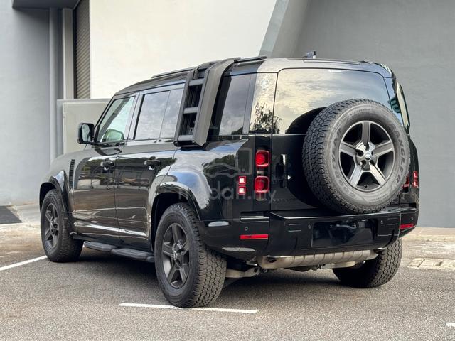 2022 Land Rover Defender 2.0 110S P300 4.5/B 36K - 2