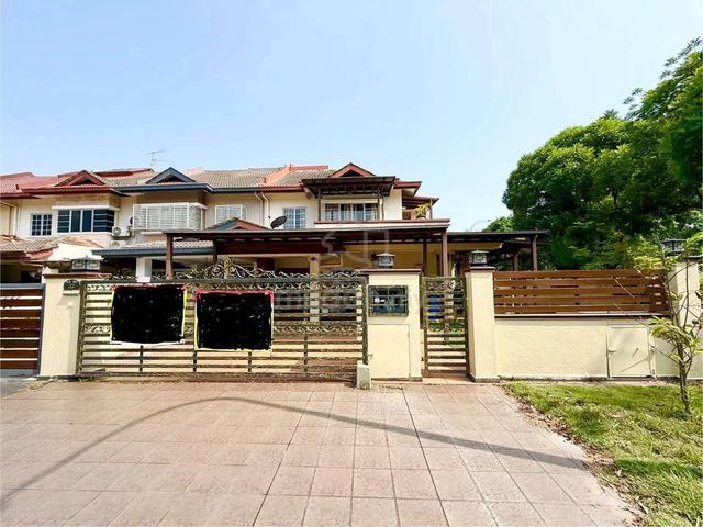 Below Value Corner 47x75, Next to Field @ Kota Kemuning, Doritis 1