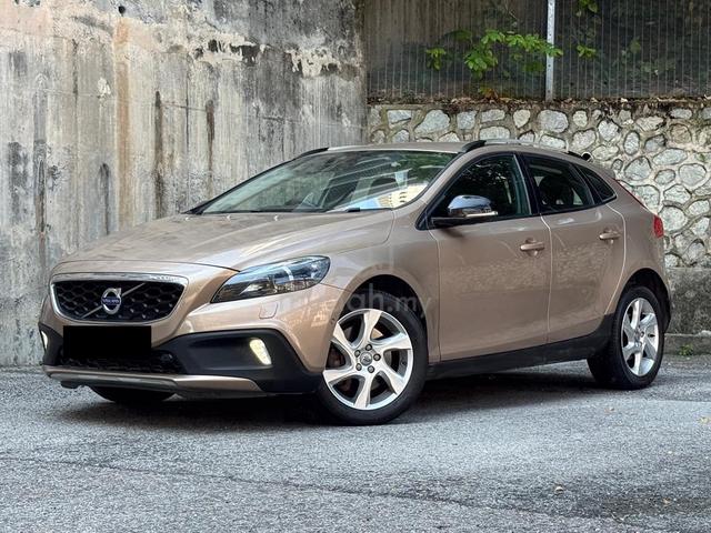 Volvo V40 2.0 CROSS COUNTRY T5 (A) 5 YRS WARRANTY - 2