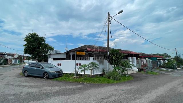 Taman Daya Single Storey Corner Lot House FOR SALE 1