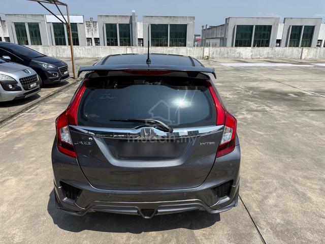 2015 Honda JAZZ 1.5 V (A) Full Honda Service - 5