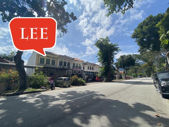 [ CHEAPEST  ] york road | for residential or business |easy access- HK 1