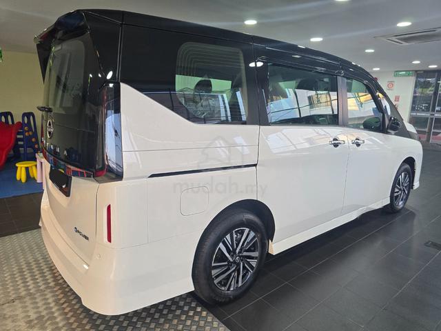 New Nissan Serena e - power - 5