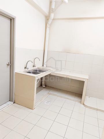 [GROUND FLOOR] Townhouse Taman Subang Permata U6, Shah Alam PRICE NEGO 4