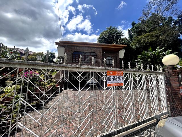 Luxury Bungalow - House Below The Wind for Sale 1