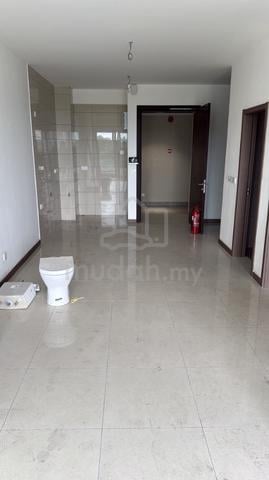 Jesselton Twin Towers 1