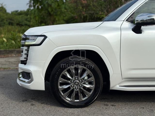 DEMO UNIT 2024 Toyota LANDCRUISER 3.5 ZX FULL SPEC - 5