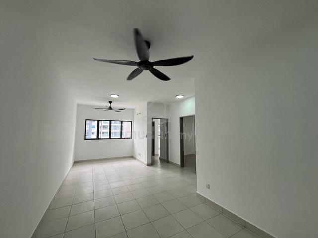 Flora Residency 1